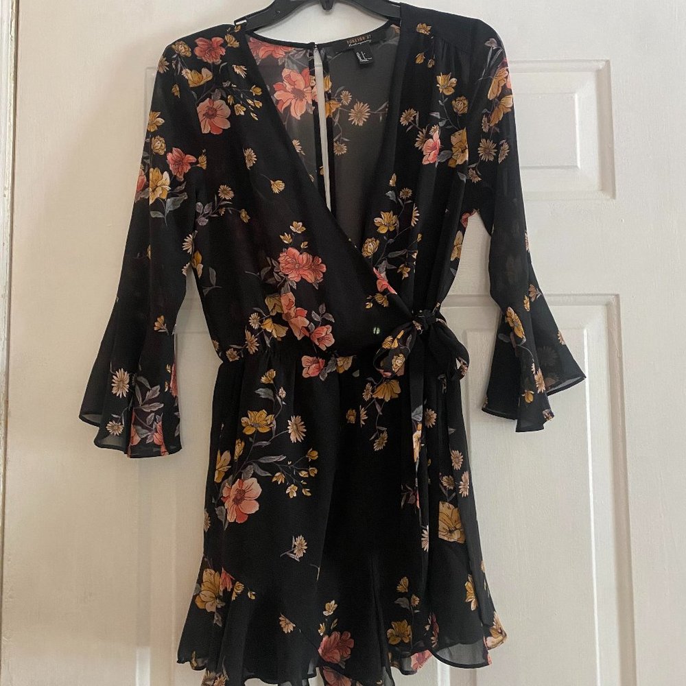 V Neck Floral Romper